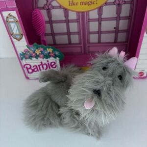 NWT BARBIE Vintage Puppy Ruff, Barbie’s Pet dog, BARKS. WORKS.
See video